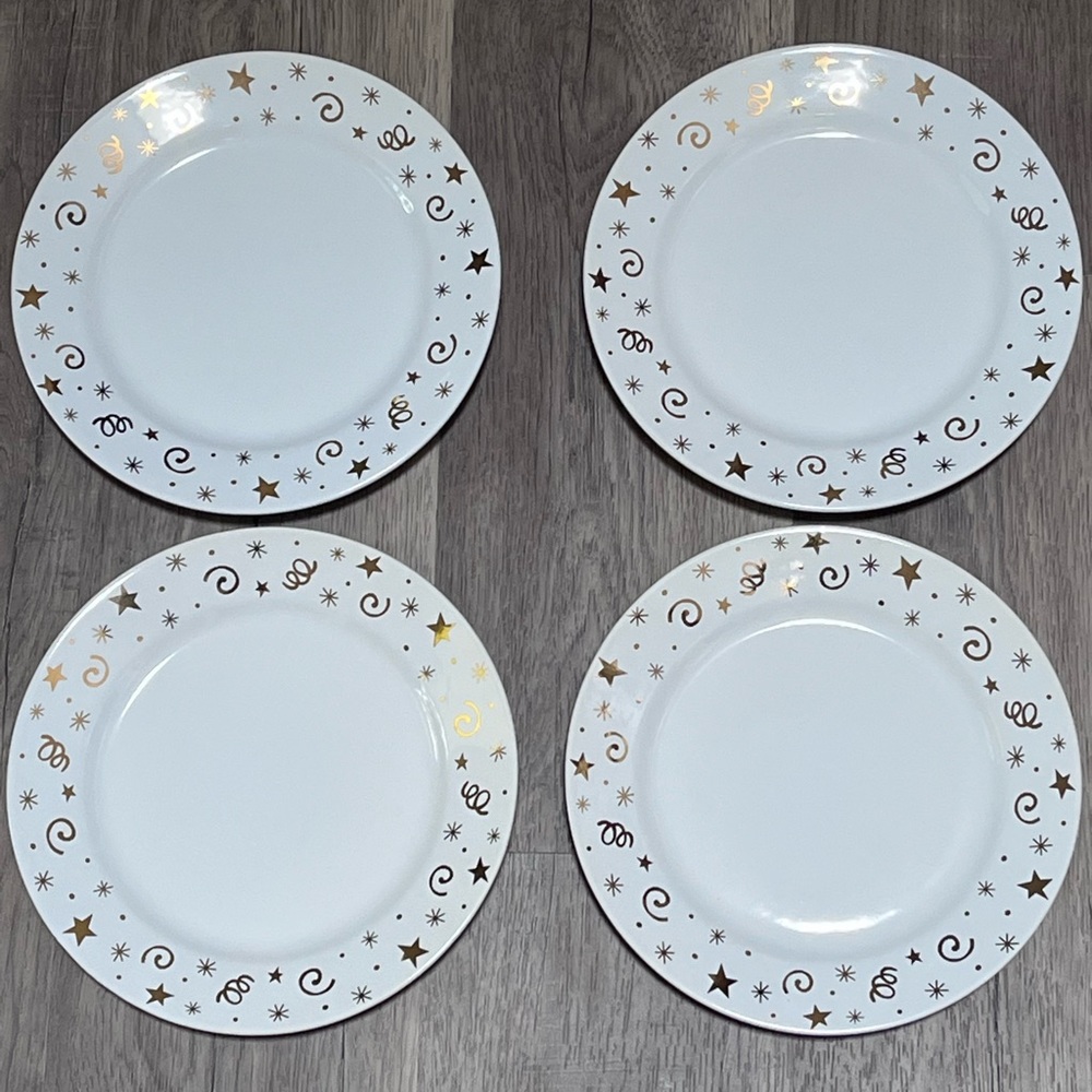 The Pampered Chef Celebration Dessert Plates set of 4